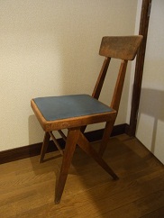 マルニの椅子２